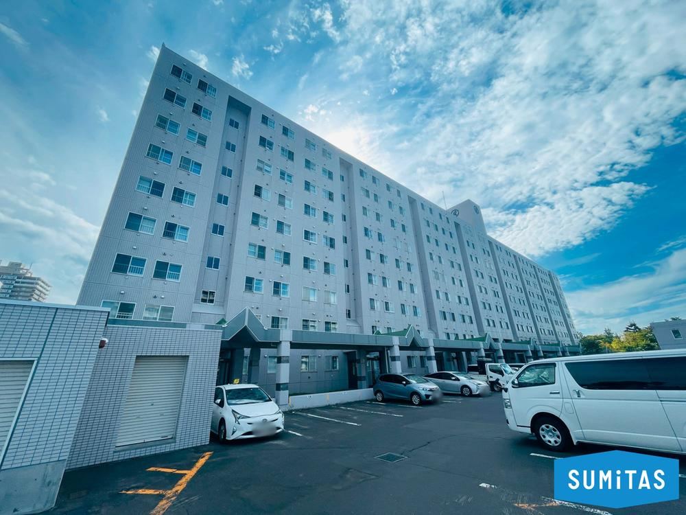 5LDK apartment in Kita Ward, Sapporo, Hokkaido - Photo 1