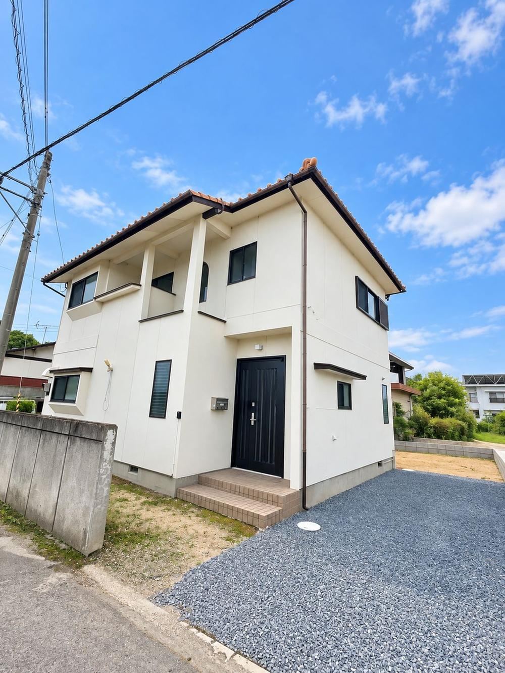 4LDK house in Marugame, Kagawa - Photo 1