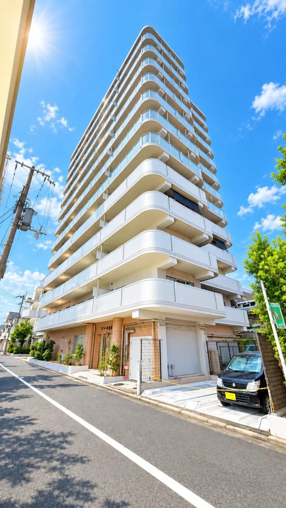 3LDK apartment in Sakai Ward, Sakai, Osaka - Photo 1