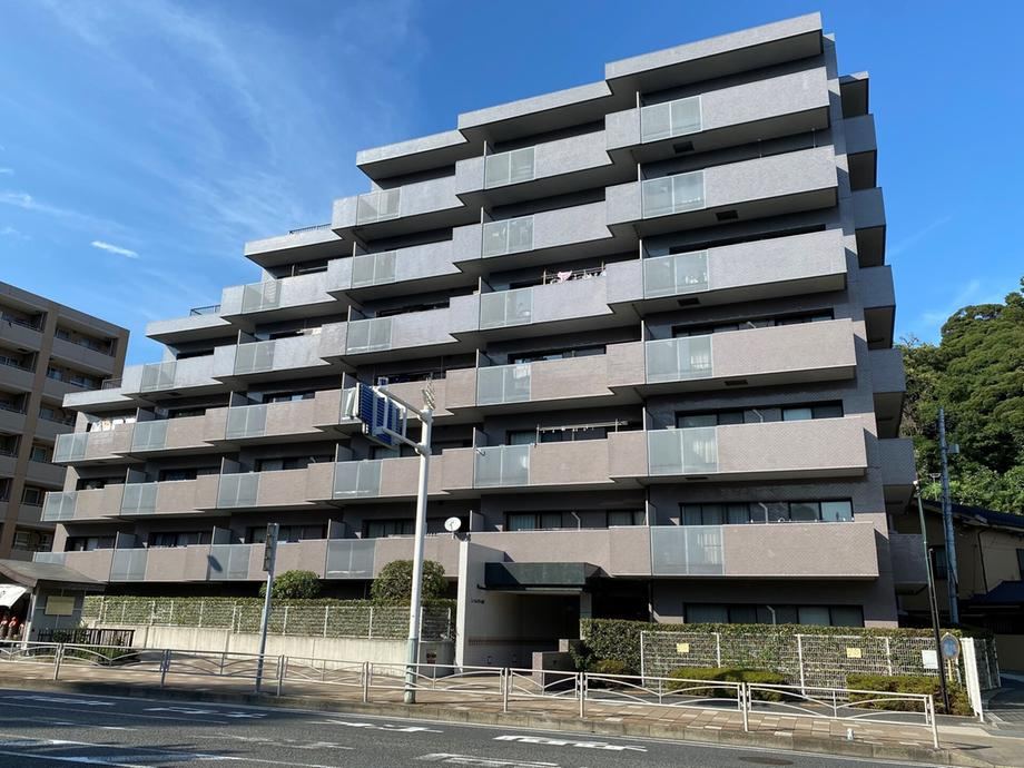3LDK apartment in Yokosuka, Kanagawa - Photo 1