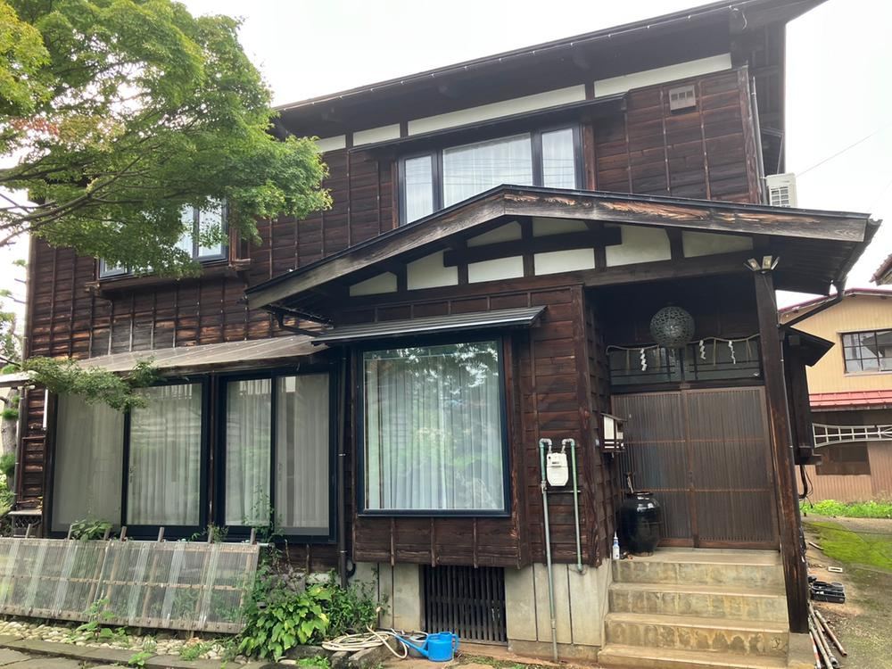 9DK house in Myoko, Niigata - Photo 1