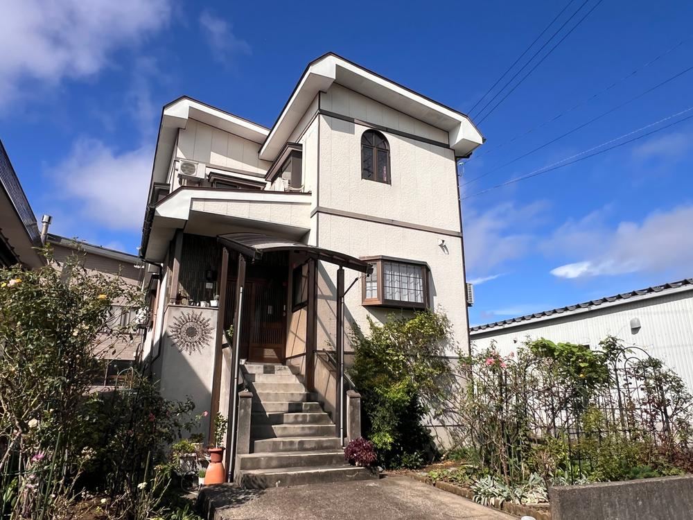 7DK house in Joetsu, Niigata - Photo 1