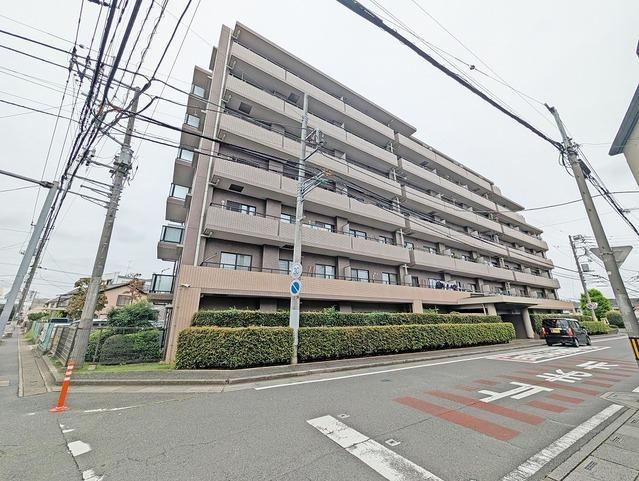 2LDK apartment in Omiya Ward, Saitama - Photo 1