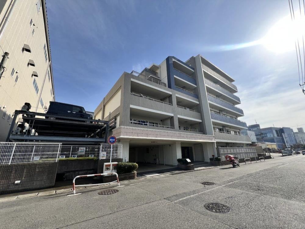 3LDK apartment in Atsugi, Kanagawa - Photo 1