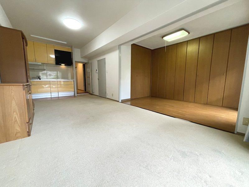 1LDK apartment in Suita, Osaka - Photo 1