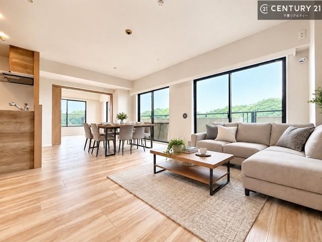 3LDK apartment in Inage Ward, Chiba - Photo 1