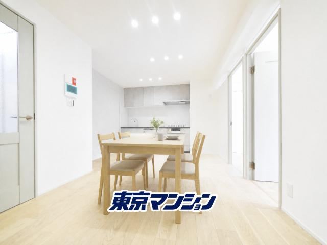 2LDK apartment in Itabashi Ward, Tokyo - Photo 1