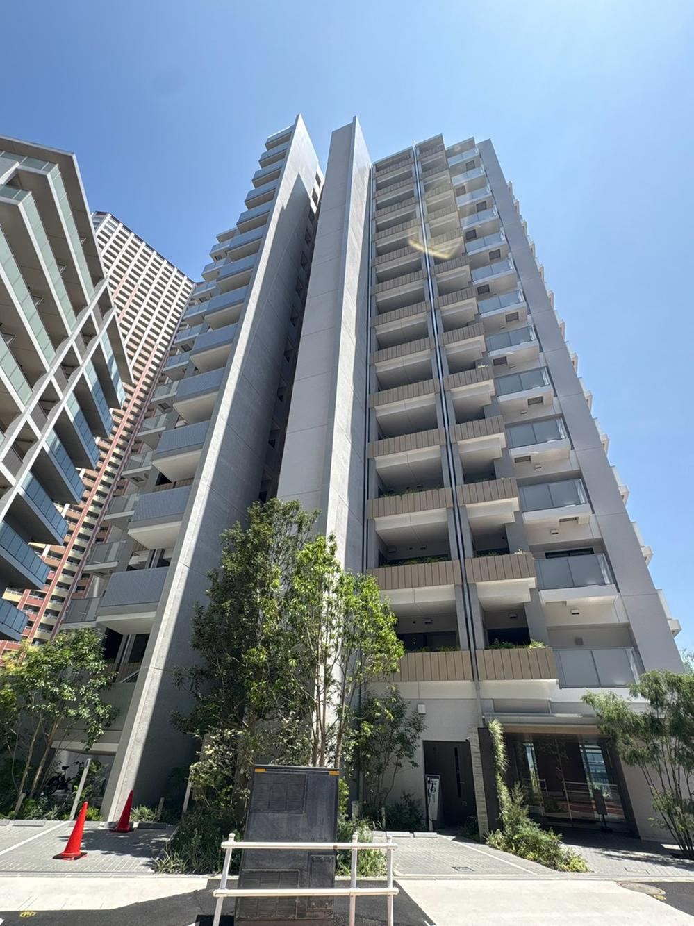 1LDK apartment in Minato Ward, Tokyo - Photo 1
