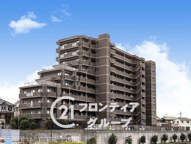 3LDK apartment in Akashi, Hyogo - Photo 1