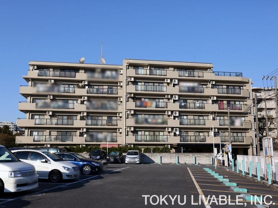 3LDK apartment in Tsurumi Ward, Yokohama, Kanagawa - Photo 1