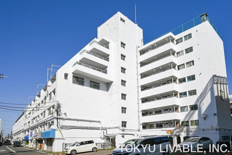 2DK apartment in Isogo Ward, Yokohama, Kanagawa - Photo 1