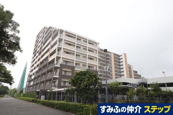3LDK apartment in Mihama Ward, Chiba - Photo 1