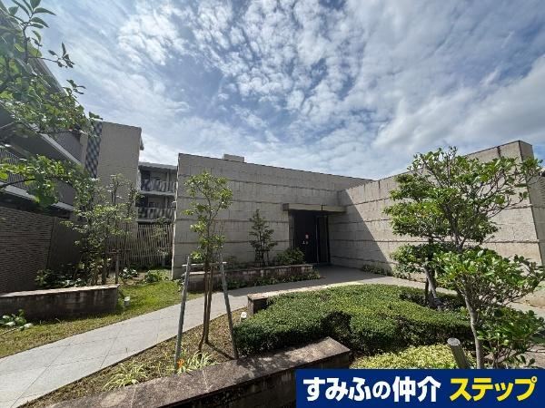 2LDK apartment in Toyonaka, Osaka - Photo 1