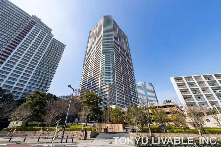 2LDK apartment in Koto Ward, Tokyo - Photo 1