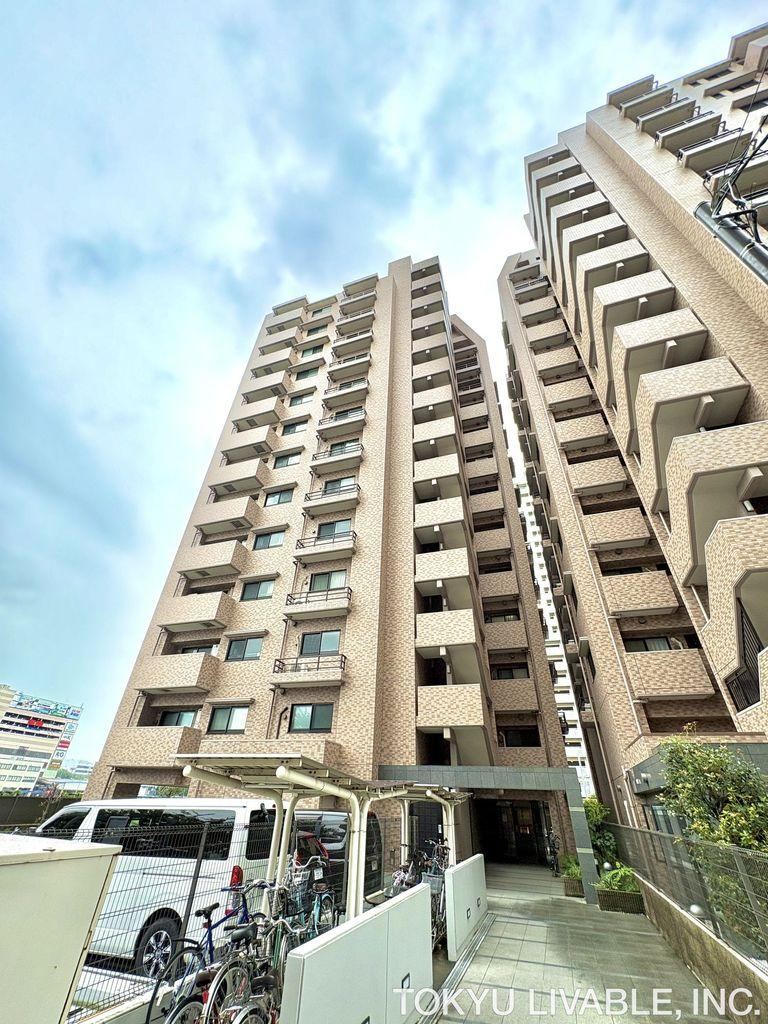 2LDK apartment in Ota Ward, Tokyo - Photo 1