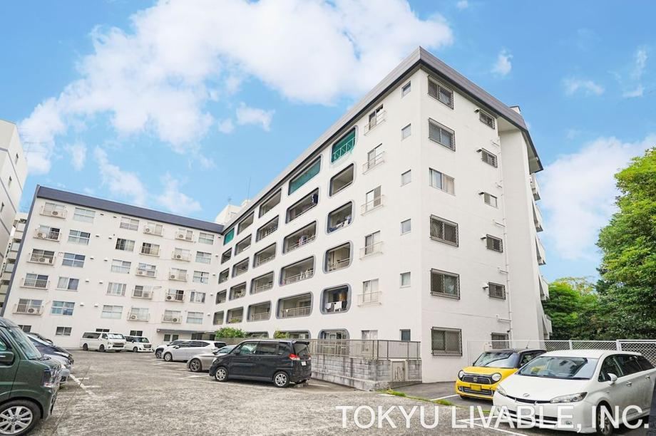 1LDK apartment in Nishi Ward, Yokohama, Kanagawa - Photo 1