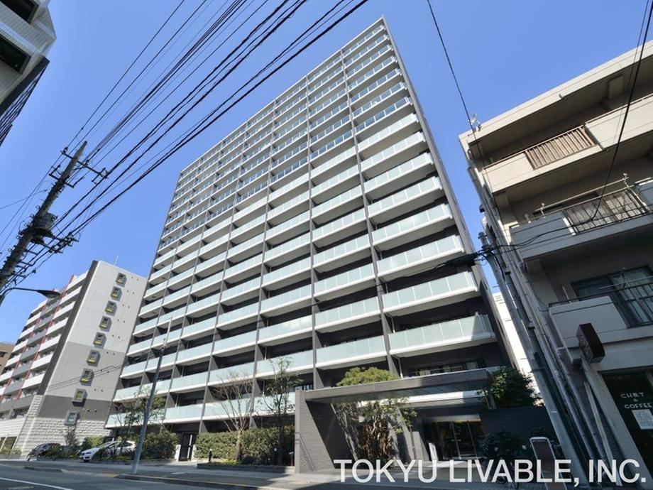3LDK+S apartment in Koto Ward, Tokyo - Photo 1