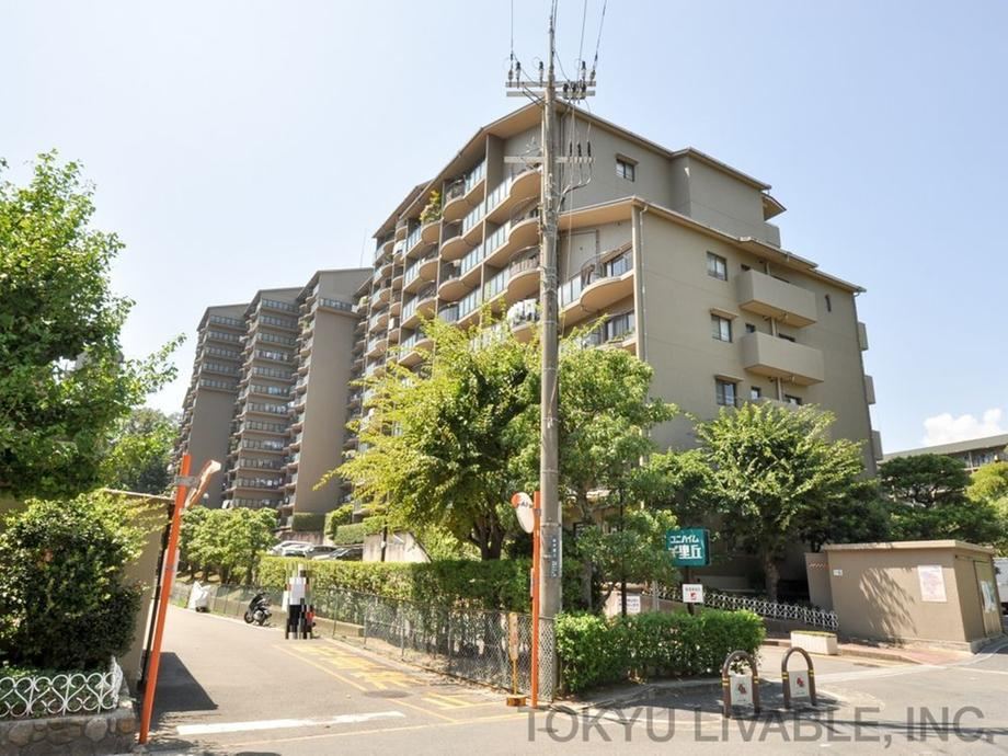 3LDK apartment in Suita, Osaka - Photo 1