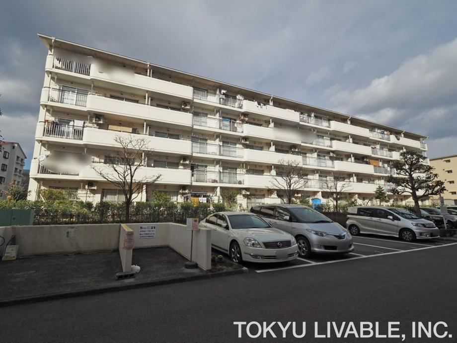 4LDK apartment in Zama, Kanagawa - Photo 1