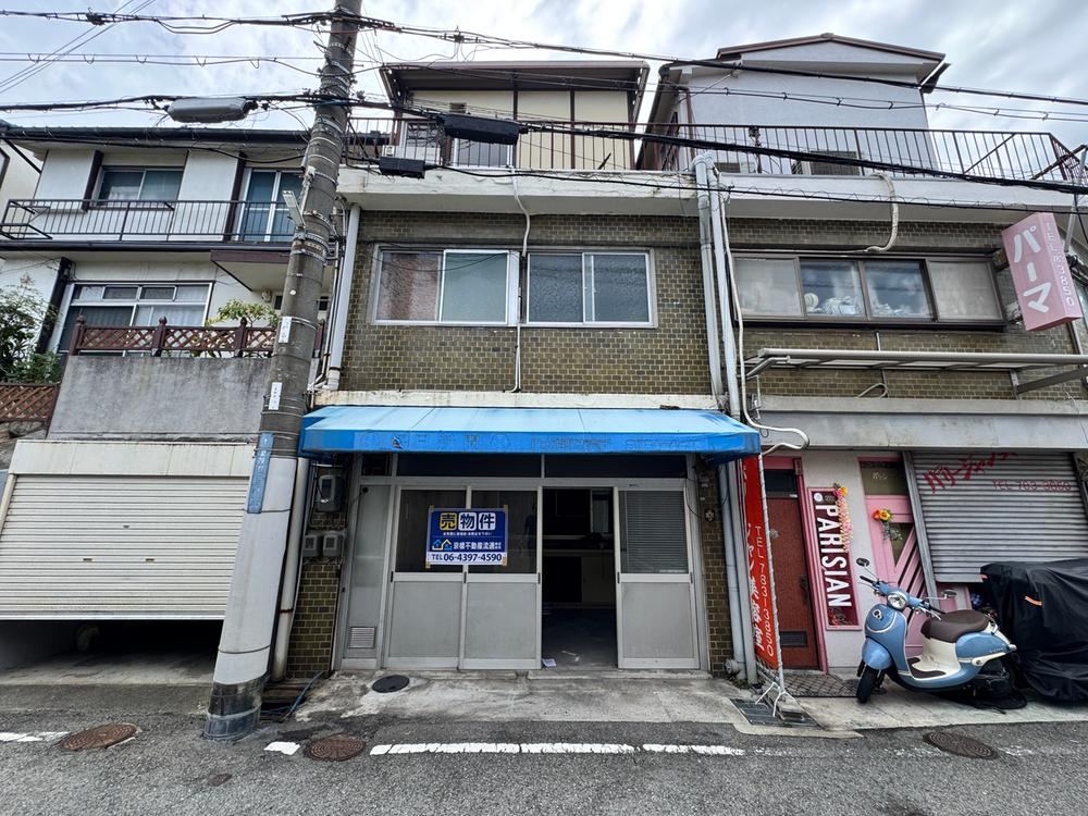 2LDK house in Tarumi Ward, Kobe, Hyogo - Photo 1