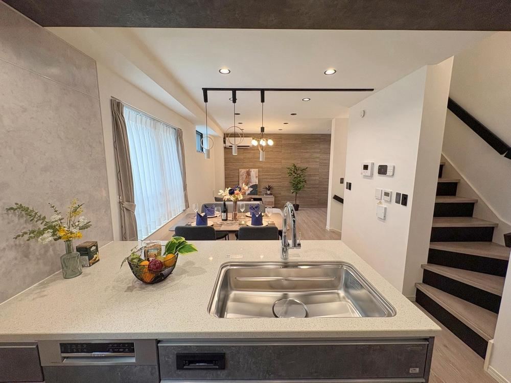 2LDK+S apartment in Shinjuku Ward, Tokyo - Photo 1