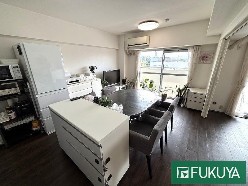 2LDK+S apartment in Neyagawa, Osaka - Photo 1
