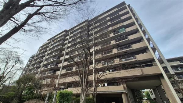 3LDK apartment in Higashimurayama, Tokyo - Photo 1
