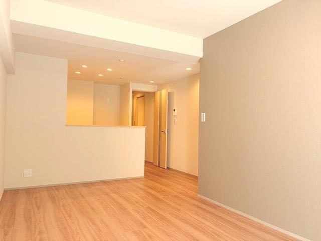 2LDK apartment in Shinjuku Ward, Tokyo - Photo 1