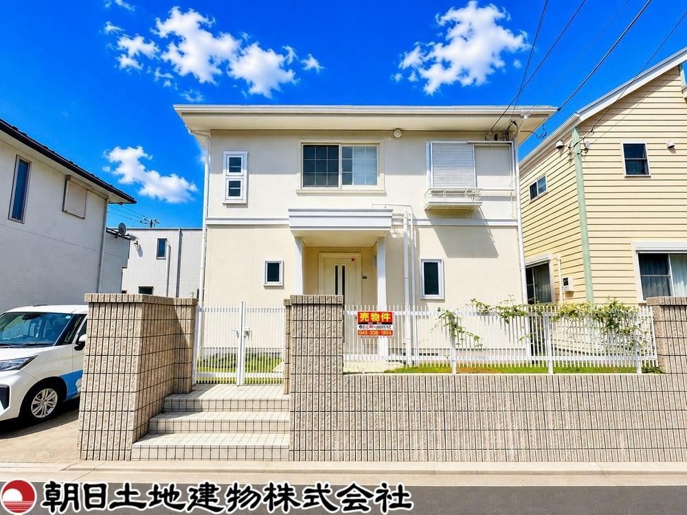 3LDK house in Ayase, Kanagawa - Photo 1