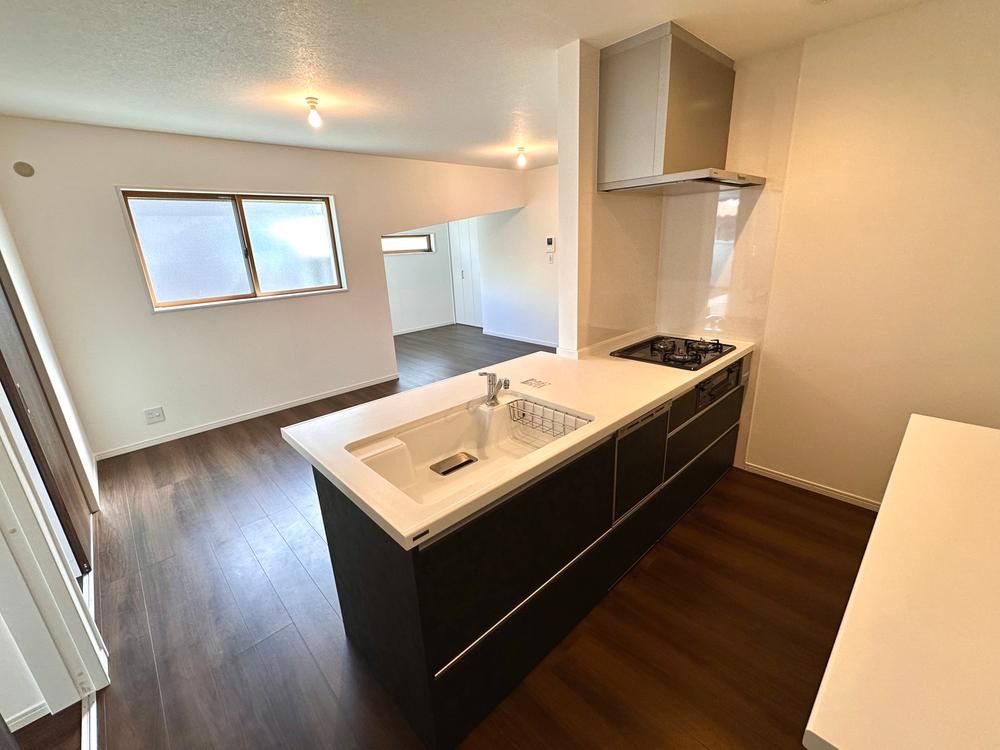 3LDK house in Suminoe Ward, Osaka - Photo 1