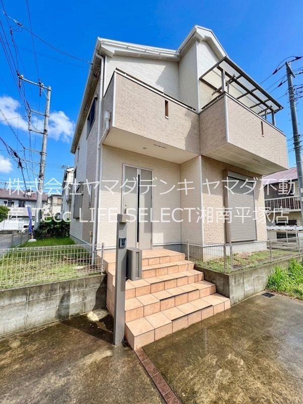 4LDK house in Oiso, Naka District, Kanagawa - Photo 1