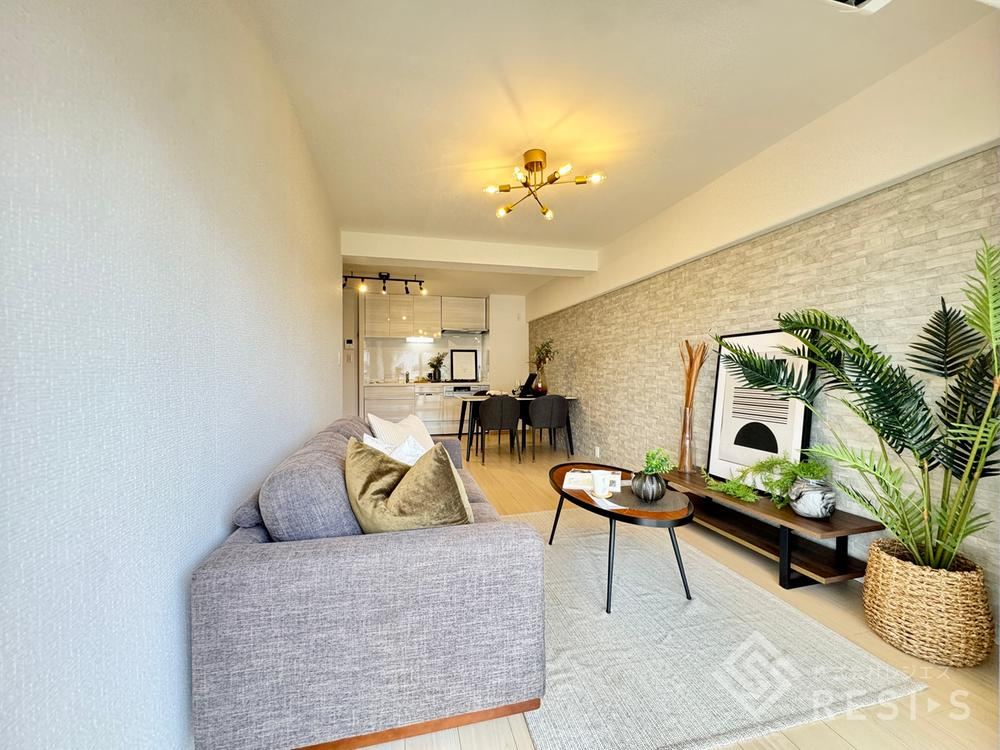 2LDK apartment in Kita Ward, Osaka - Photo 1