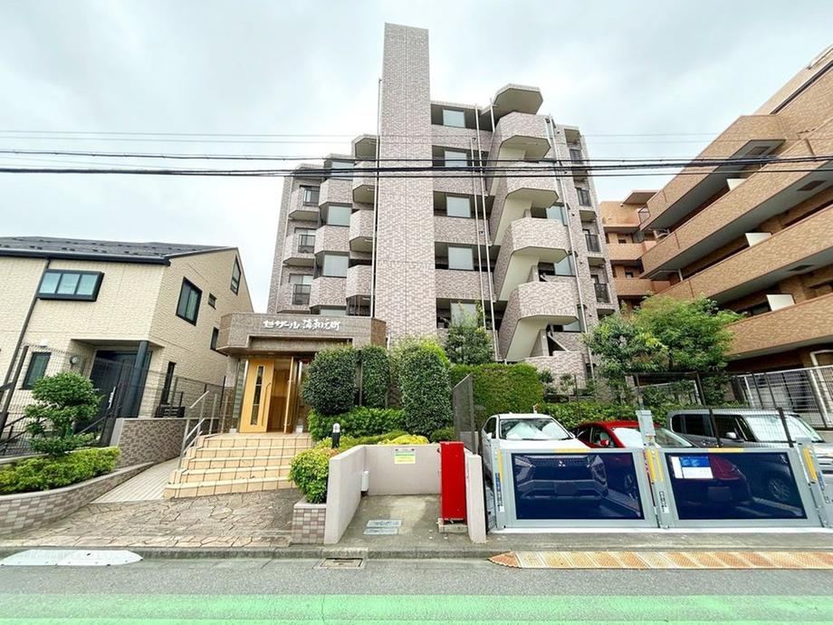 3LDK apartment in Urawa Ward, Saitama - Photo 1