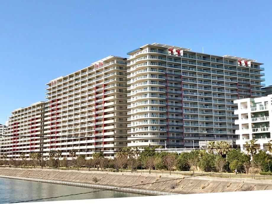 4LDK apartment in Urayasu, Chiba - Photo 1