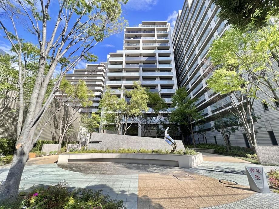1LDK apartment in Shinagawa Ward, Tokyo - Photo 1