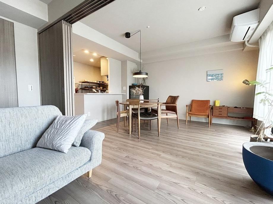 2LDK apartment in Joto Ward, Osaka - Photo 1