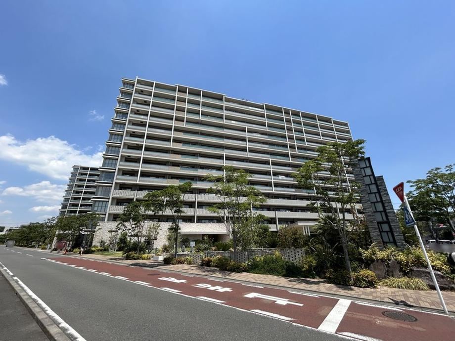 3LDK apartment in Fujisawa, Kanagawa - Photo 1