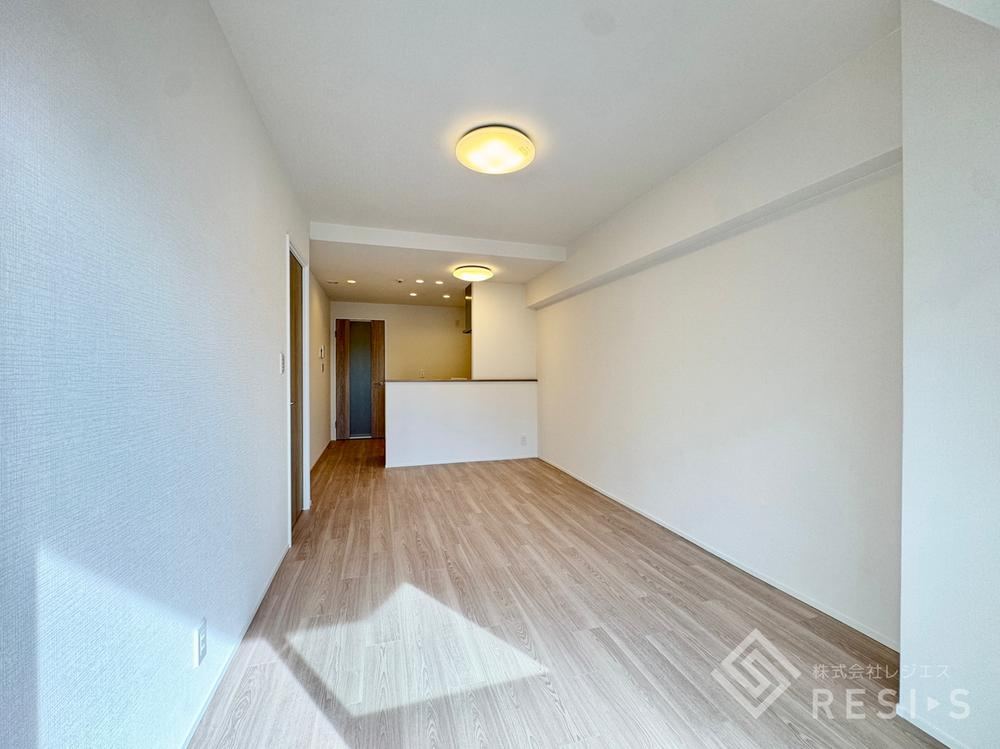 2LDK+S apartment in Nishi Ward, Osaka - Photo 1