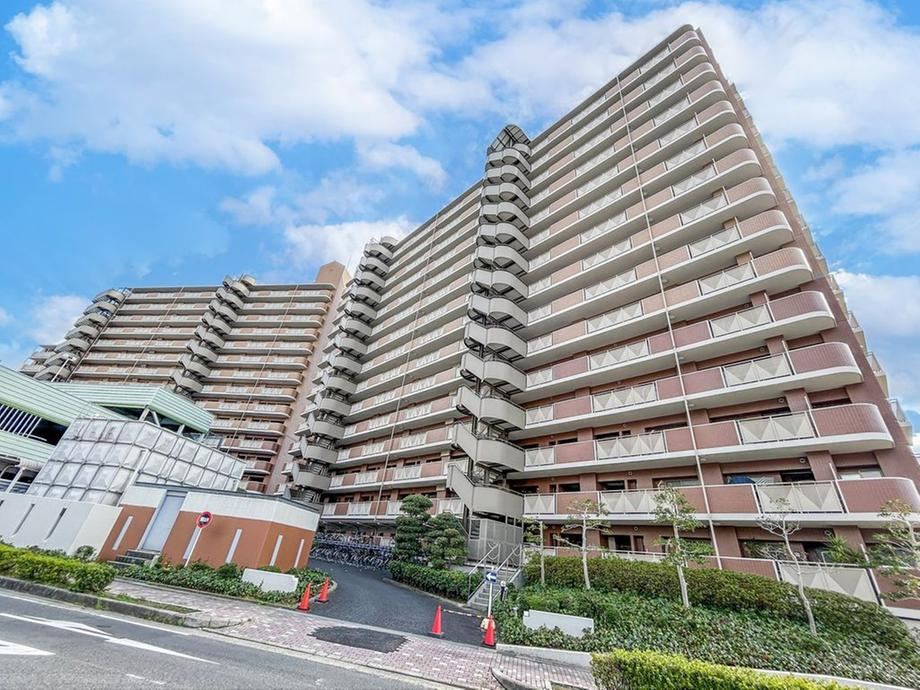 3LDK apartment in Nisshin, Aichi - Photo 1