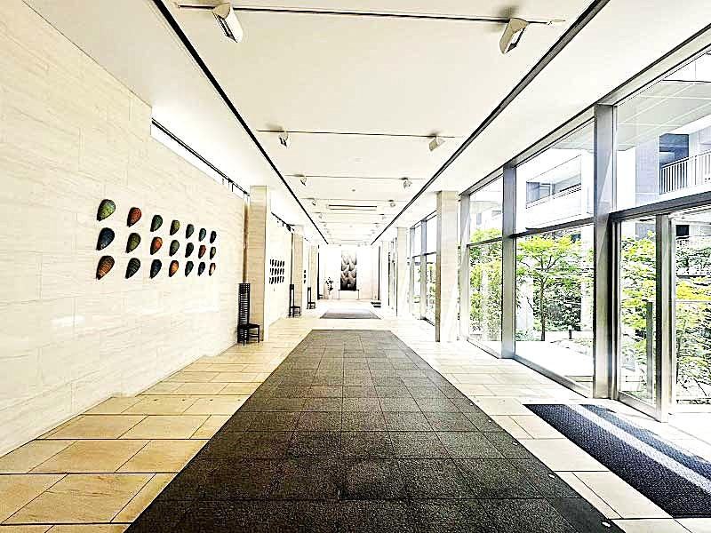 3LDK apartment in Mitaka, Tokyo - Photo 1