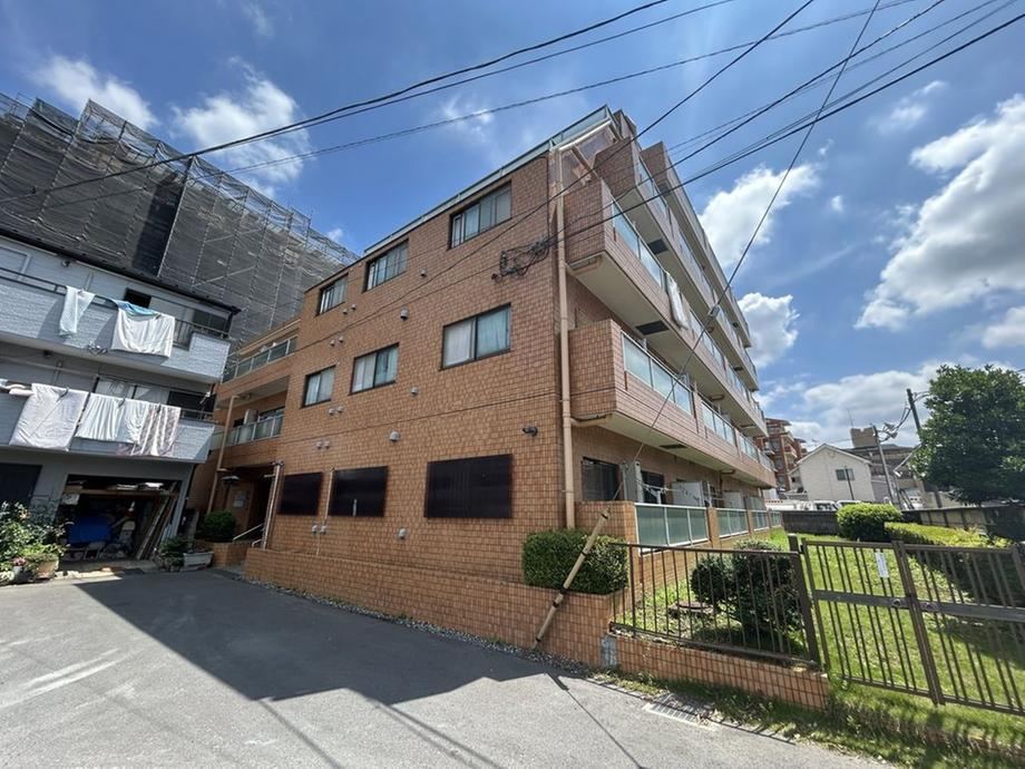 2LDK apartment in Kodaira, Tokyo - Photo 1