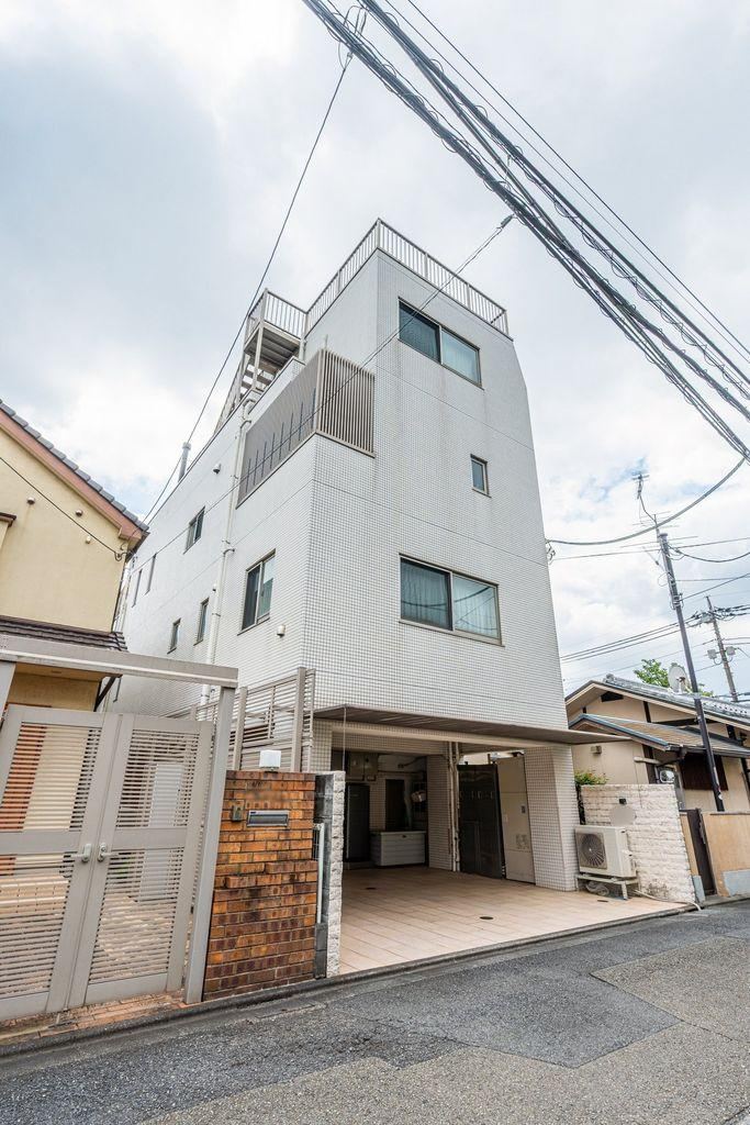 4LDK+S house in Fuchu, Tokyo - Photo 1