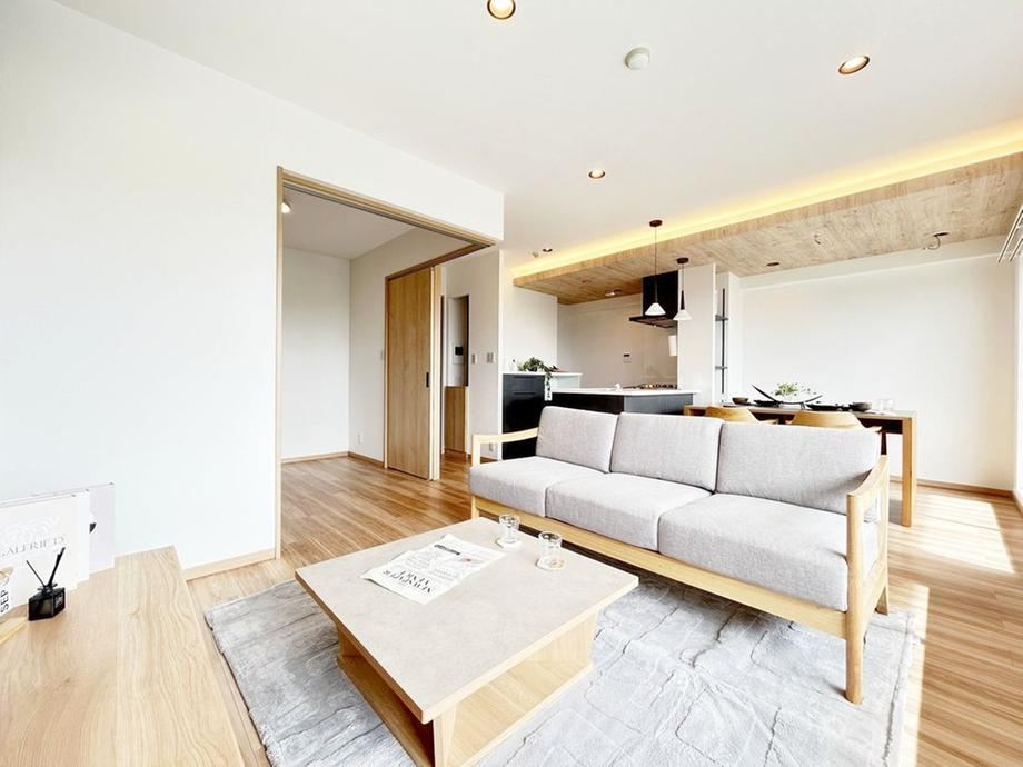 3LDK apartment in Neyagawa, Osaka - Photo 1