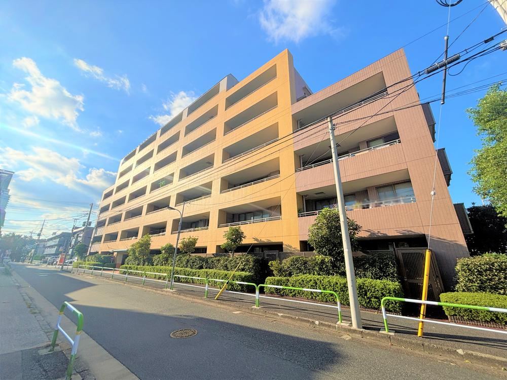 3LDK apartment in Kita Ward, Tokyo - Photo 1