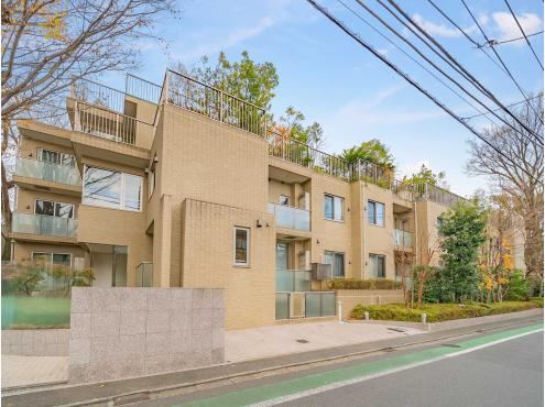 3LDK apartment in Setagaya Ward, Tokyo - Photo 1