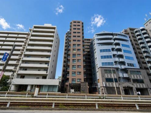 2LDK apartment in Shinjuku Ward, Tokyo - Photo 1