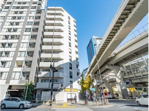 studio apartment in Shinjuku Ward, Tokyo - Photo 1