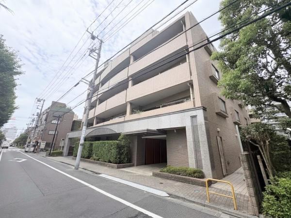 3LDK apartment in Edogawa Ward, Tokyo - Photo 1
