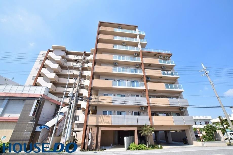 3LDK apartment in Okinawa, Okinawa - Photo 1