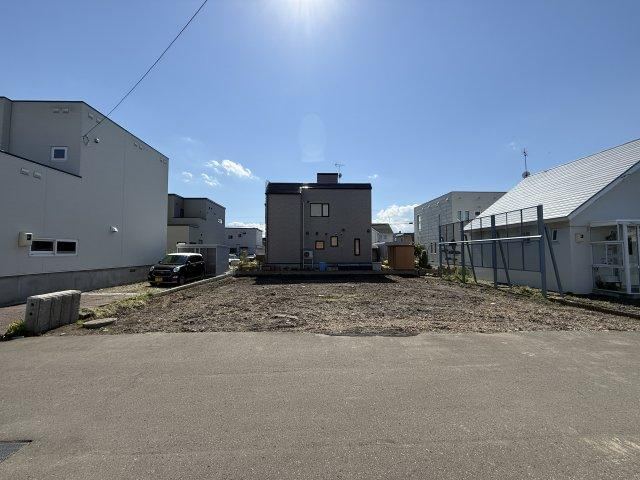 221 m² land in Kita Ward, Sapporo, Hokkaido - Photo 1